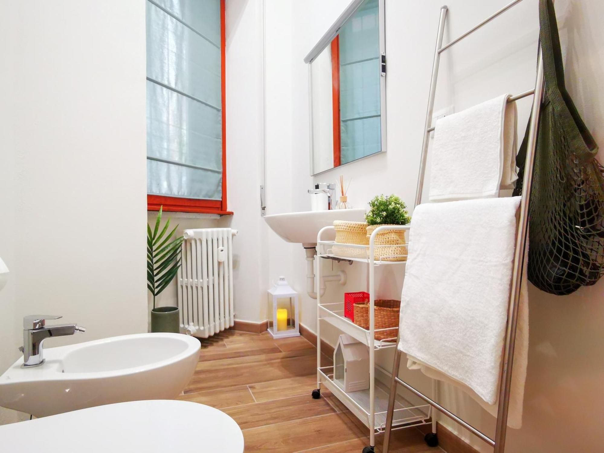 Spacious Apartment 50 Meters From The Metro Milão Quarto foto