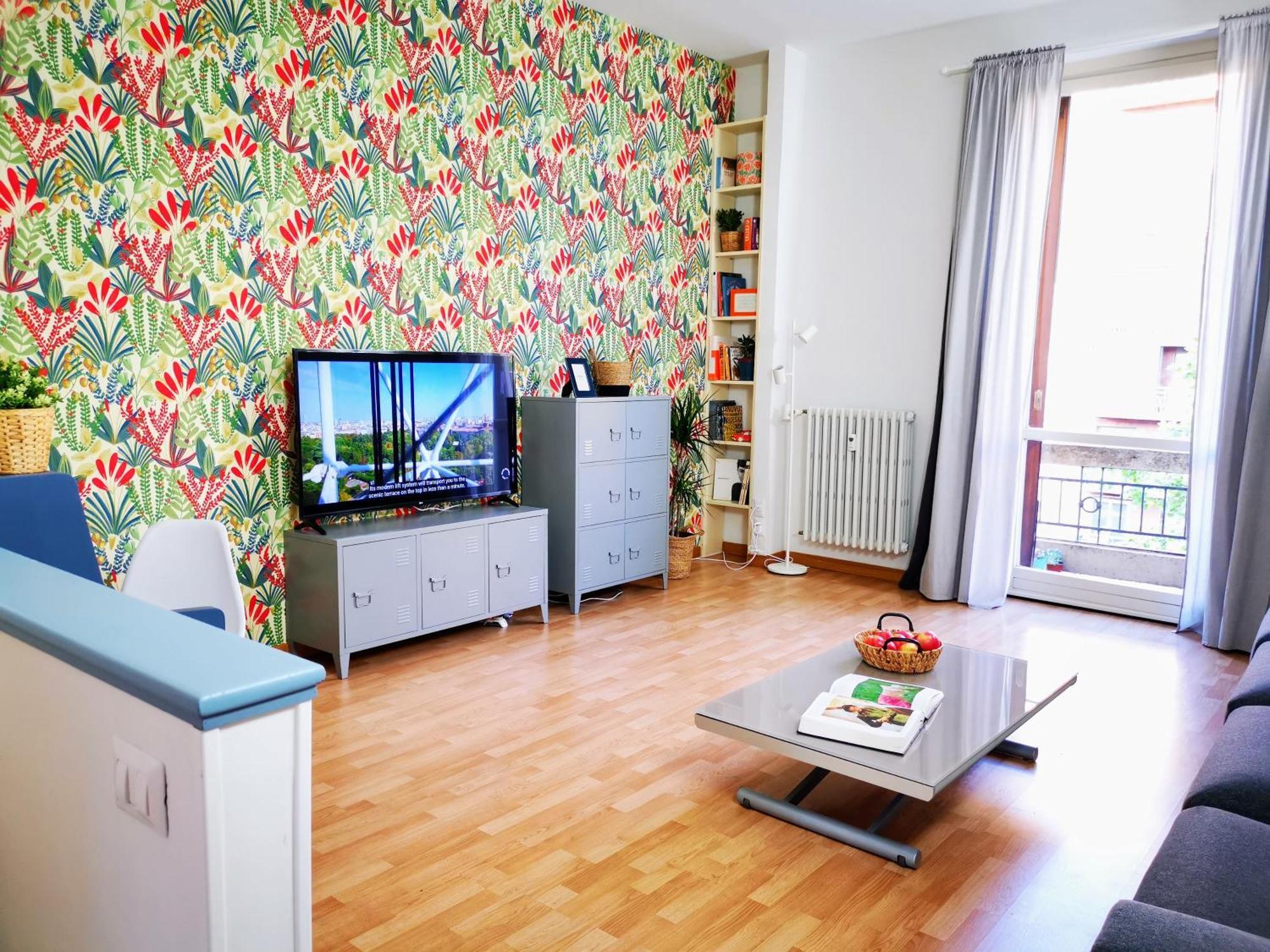 Spacious Apartment 50 Meters From The Metro Milão Exterior foto