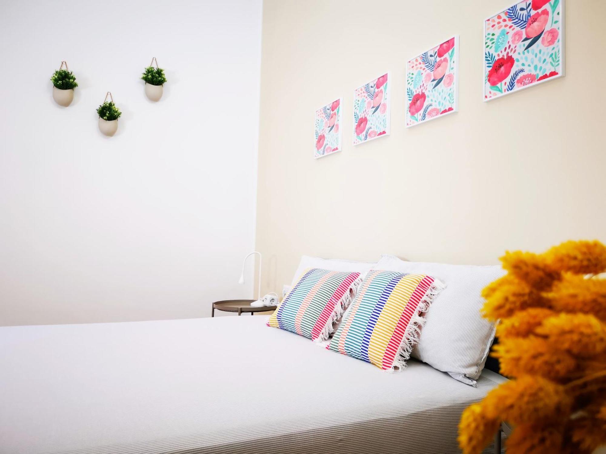 Spacious Apartment 50 Meters From The Metro Milão Exterior foto
