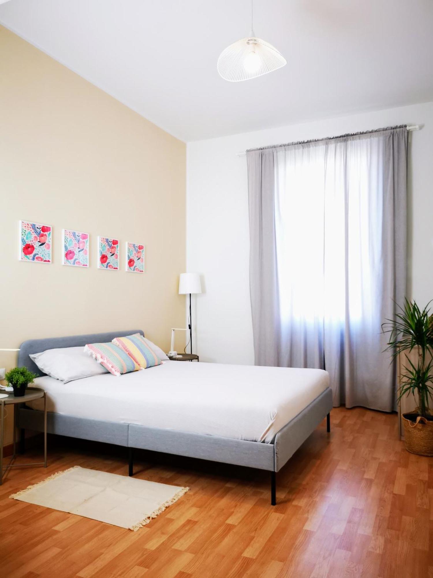 Spacious Apartment 50 Meters From The Metro Milão Exterior foto